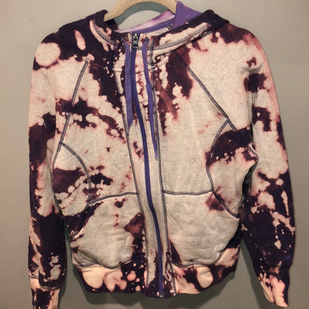 bleached zip up hoodie❤️